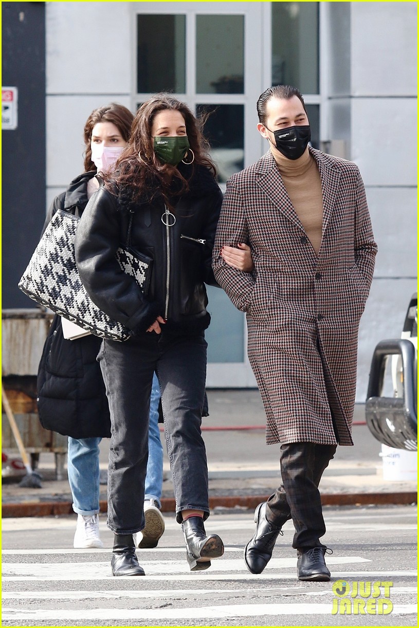 Katie Holmes & Boyfriend Emilio Vitolo Jr. Enjoy a Romantic Stroll in