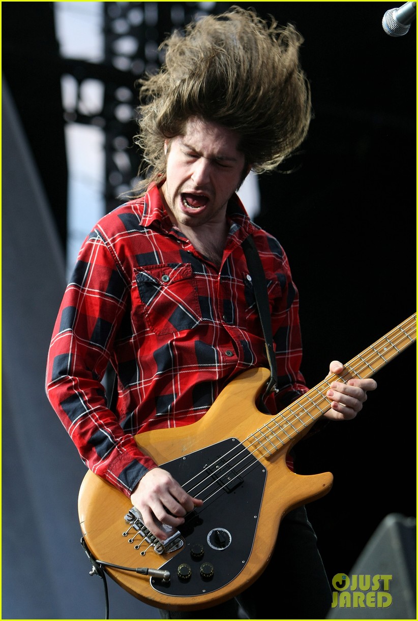 Lily James Seemingly Has a New Boyfriend, Spotted Kissing Rocker