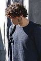 noah centineo turns the camera on paparazzi after a workout 01