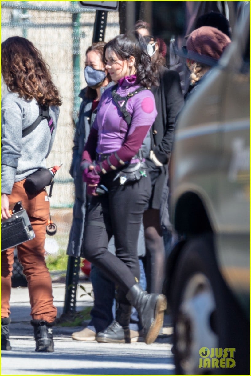 Hailee Steinfeld & Jeremy Renner Continue Filming 'Hawkeye' in Atlanta