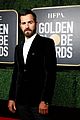 justin theroux wears a fohawk at the golden globes 2021 03