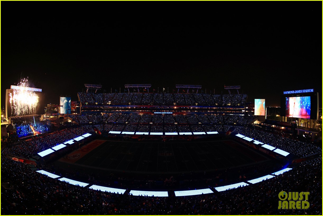 The Weeknd's Super Bowl 2021 Halftime Show Video Watch Here! Photo
