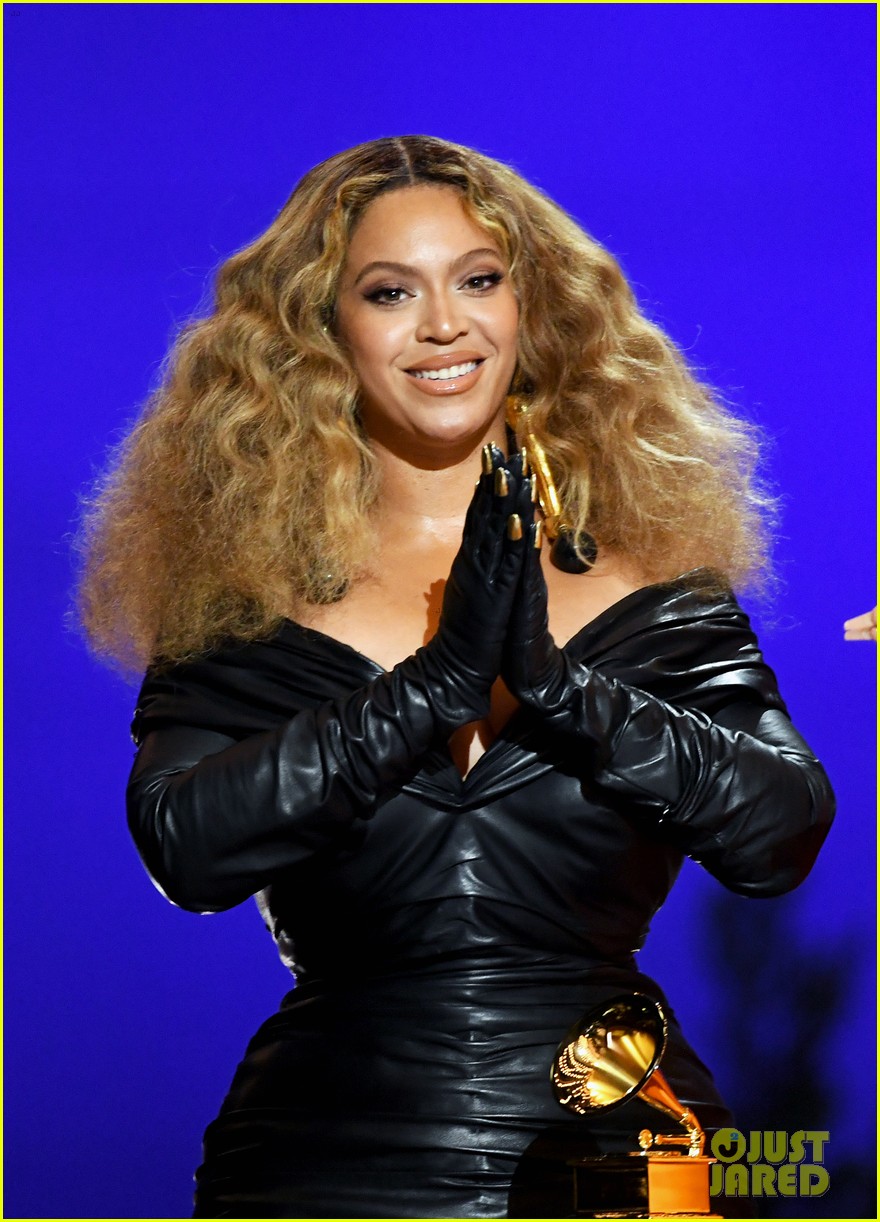 Grammys Producer Tells Story Behind Beyonce's Appearance at the 2021(02)
