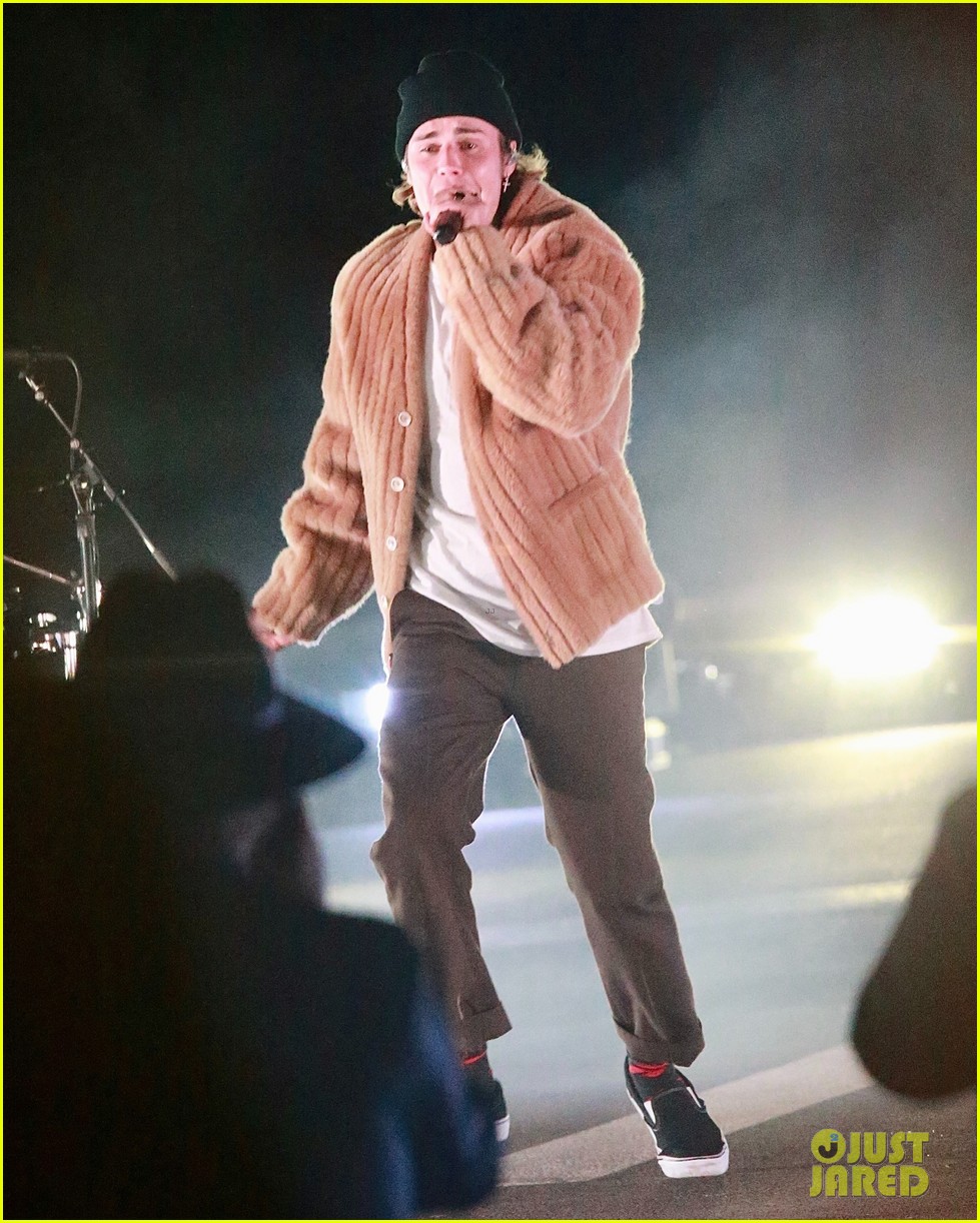 Justin Bieber Has Seemingly PreTaped His Kids' Choice Awards(02)