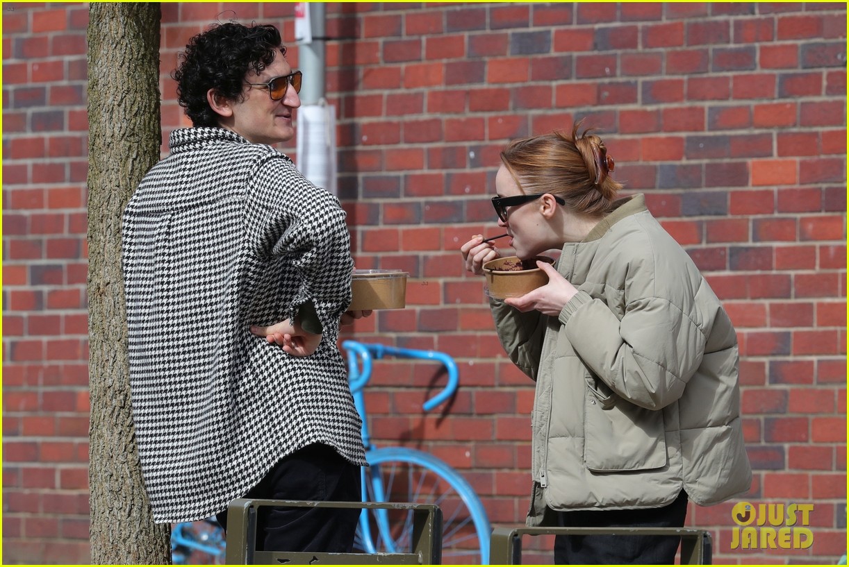 Bridgerton's Phoebe Dynevor Hangs Out with BFF Daniel Shalom in