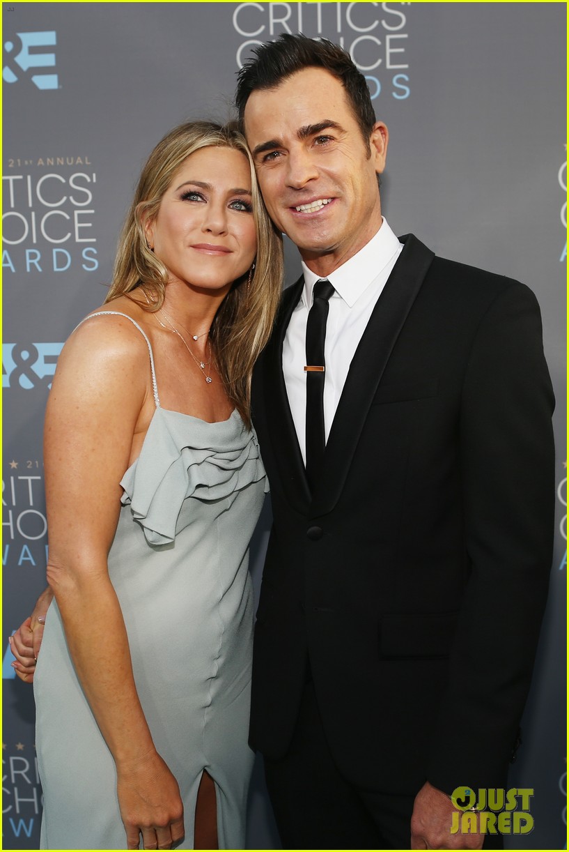 justin theroux working with jennifer aniston again 014536559