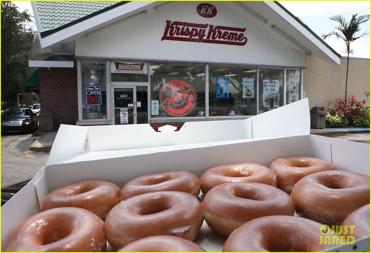 krispy kreme free donuts 054535449