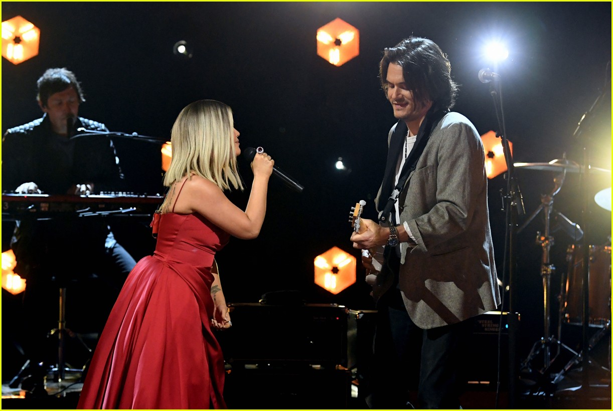 Maren Morris & John Mayer Join Forces for an Emotional Performance of