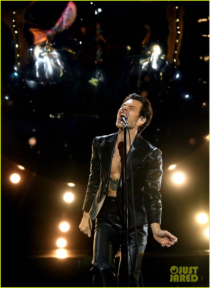harry styles performs at grammys 2021 014532785