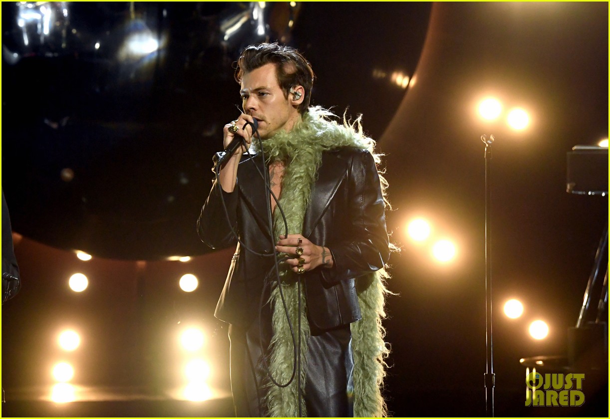 harry styles performs at grammys 2021 074532791