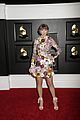 taylor swift covered in flowers for grammys red carpet 04