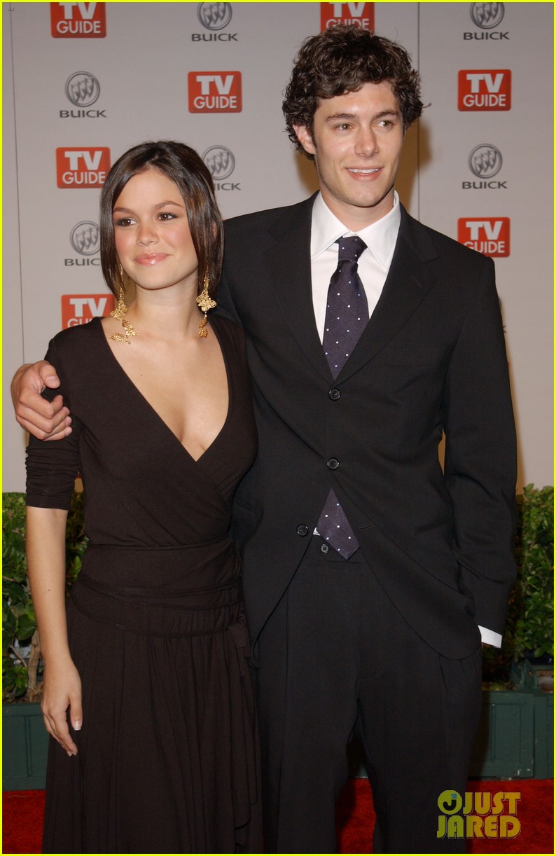 Rachel Bilson Reveals What It Was Like Dating Adam Brody While Filming 
