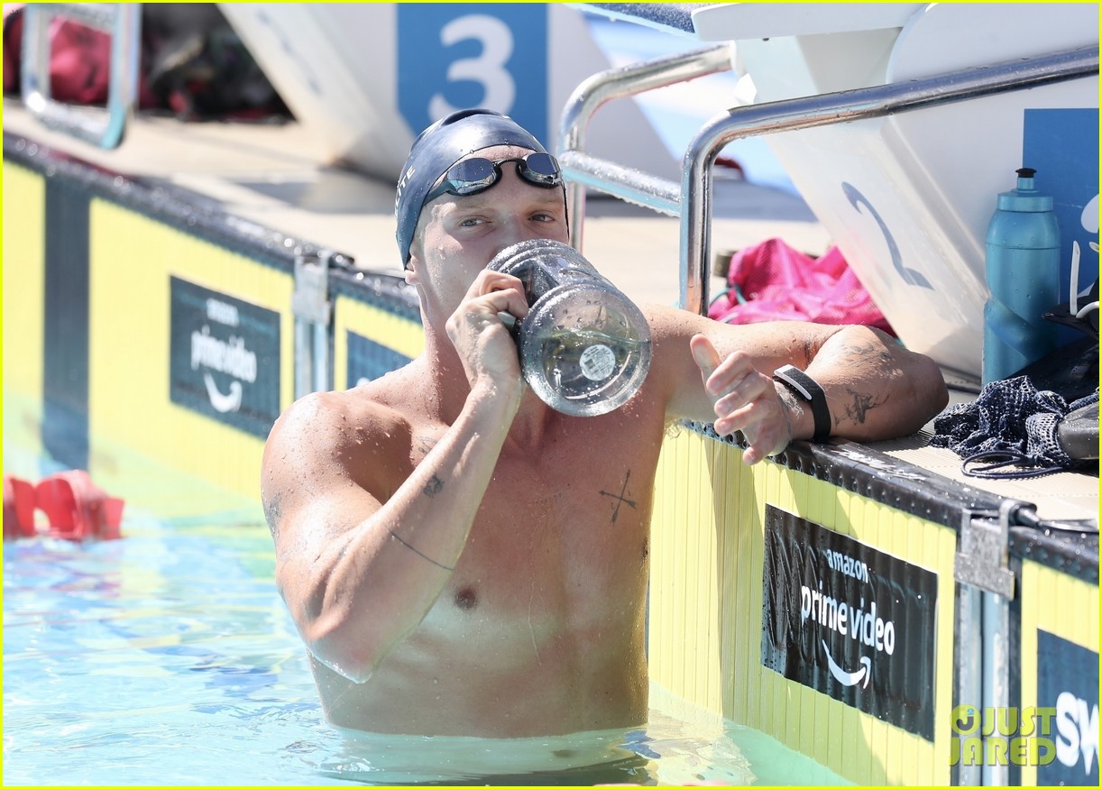 cody simpson shirtless buff physique swim practice 074541957