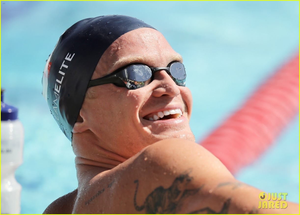 cody simpson shirtless buff physique swim practice 154541965
