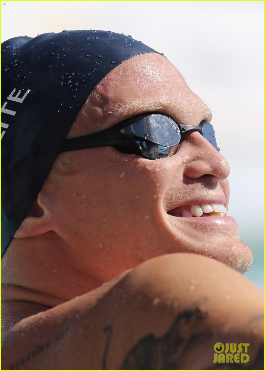 cody simpson shirtless buff physique swim practice 274541977