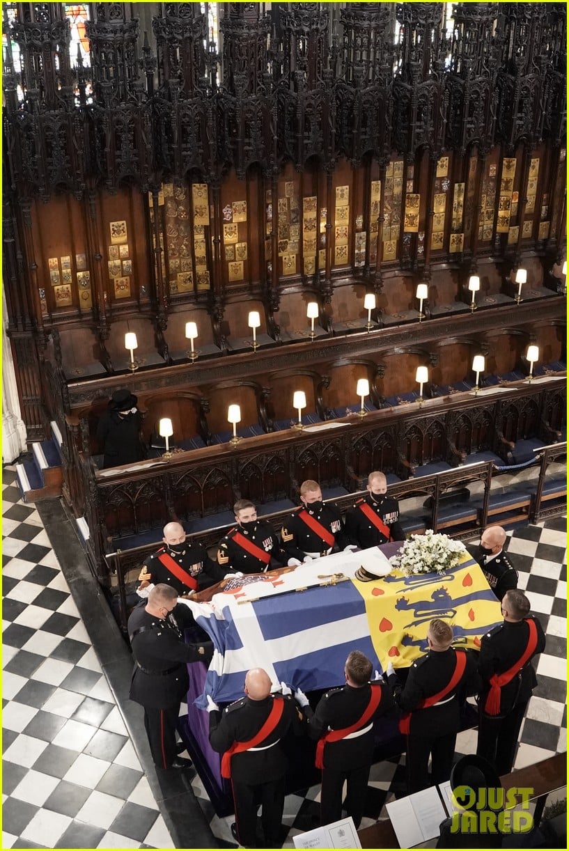 Queen Elizabeth Left a Heartbreaking Note to Prince Philip on His