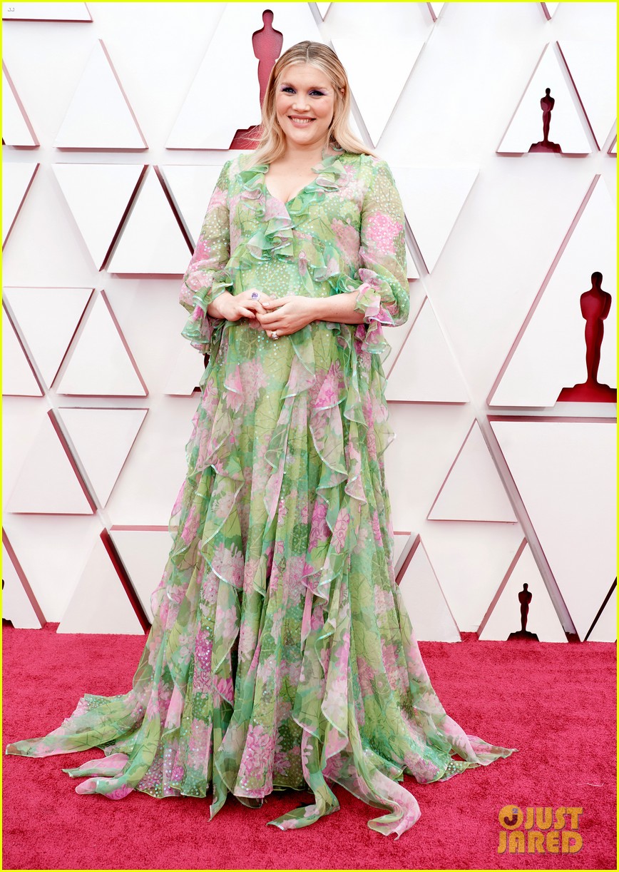 Emerald Fennell Wins Academy Award for Best Original Screenplay at