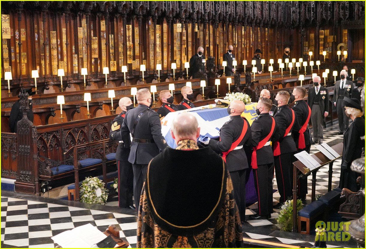 Inside Photos from Prince Philip's Funeral See the Royal Family at St(00)