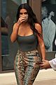 kim kardashian skims pop up shop after billionaire status 76