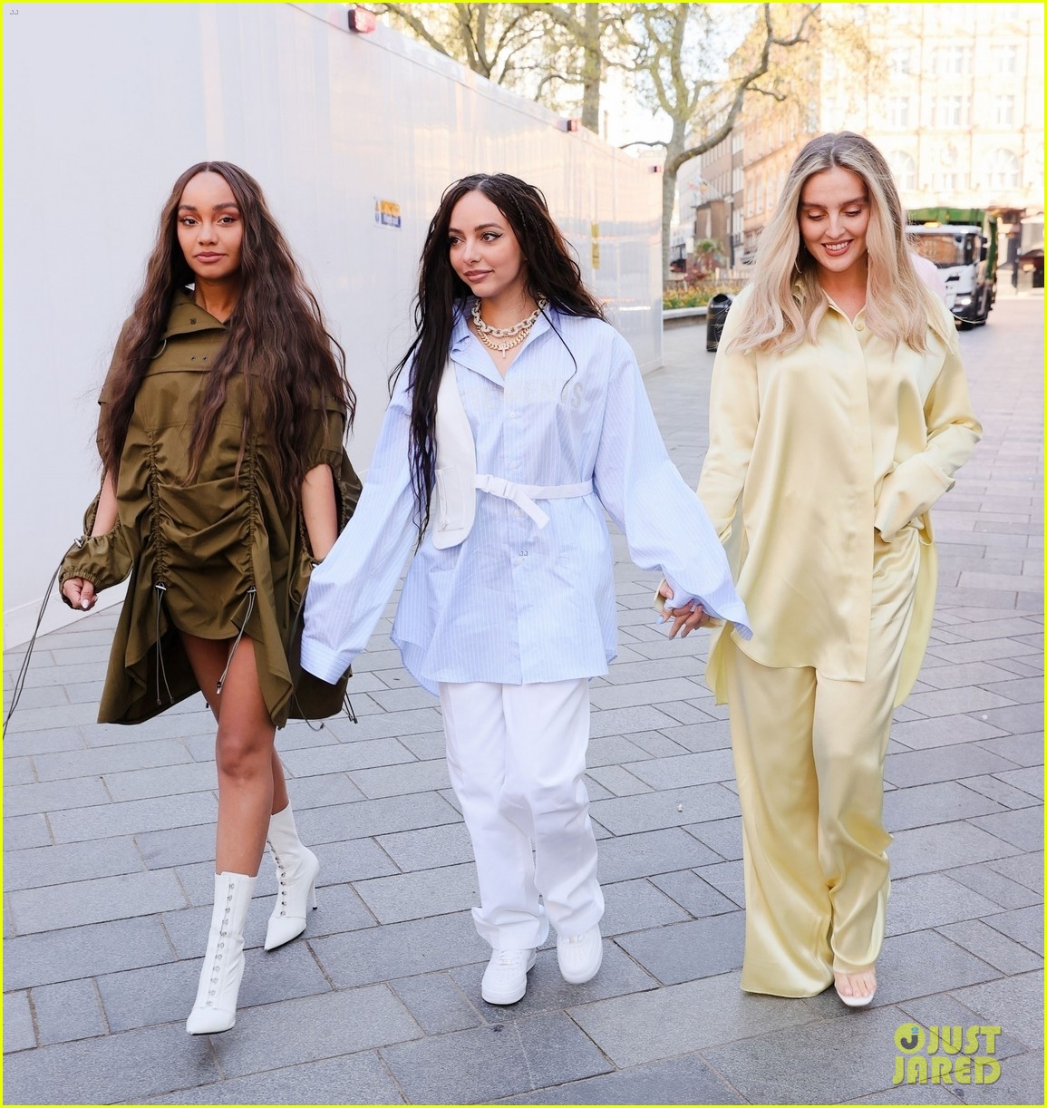 little mix step out as trio 054550202