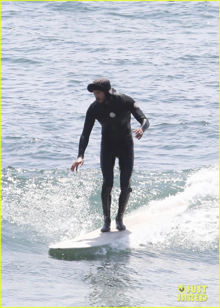 Full Sized Photo of leighton meester adam brody catch waves in malibu