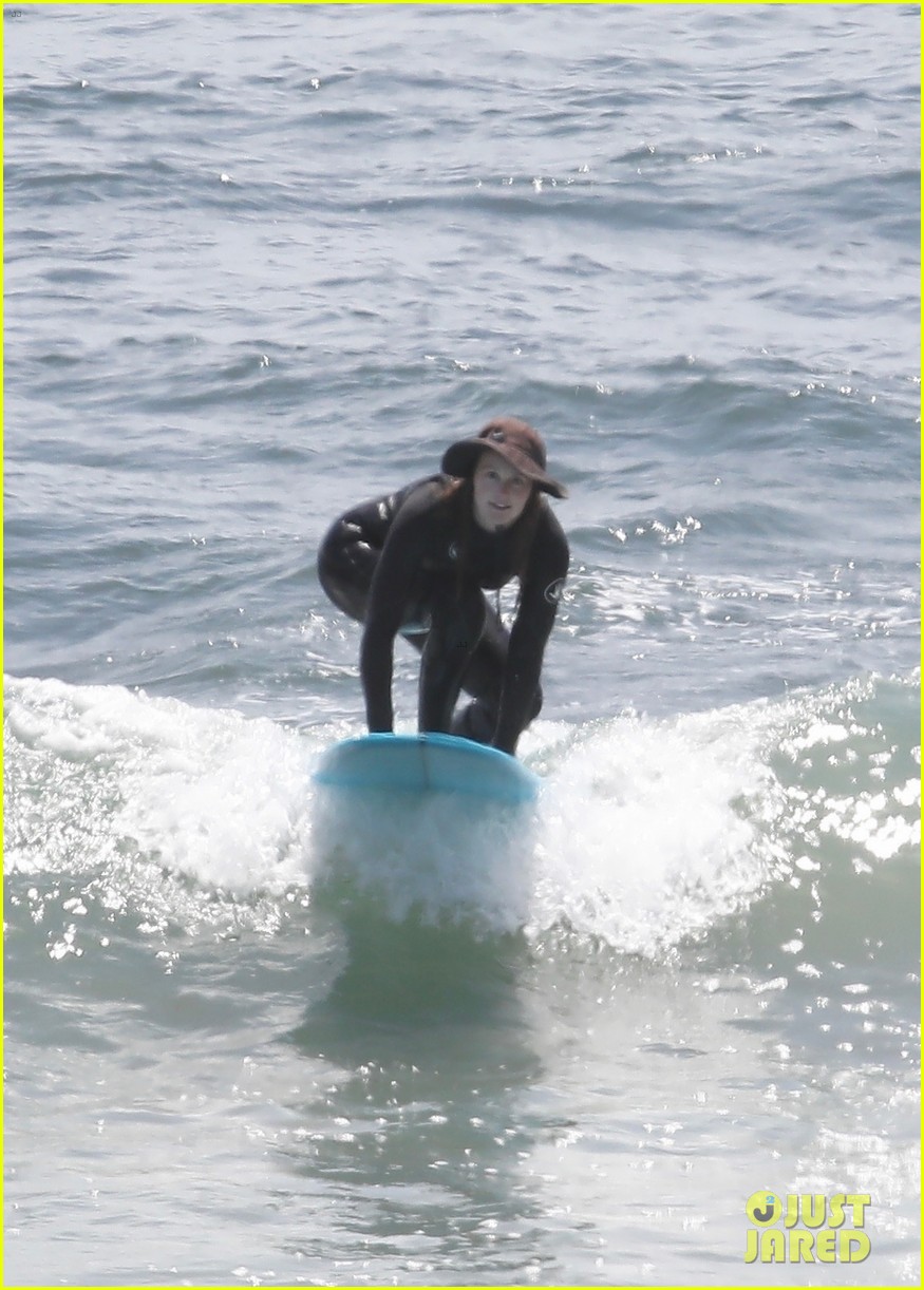 Full Sized Photo of leighton meester adam brody catch waves in malibu