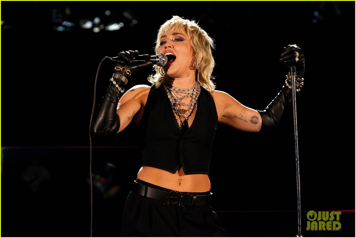 Miley Cyrus Performs During NCAA March Madness Final Four 2021! Photo