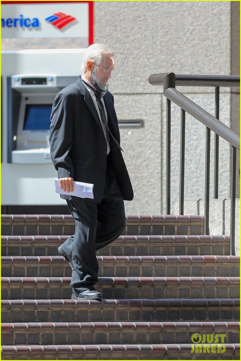 Paul Rudd, Who Never Ages, Looks a Lot Older for 'Shrink Next Door ...