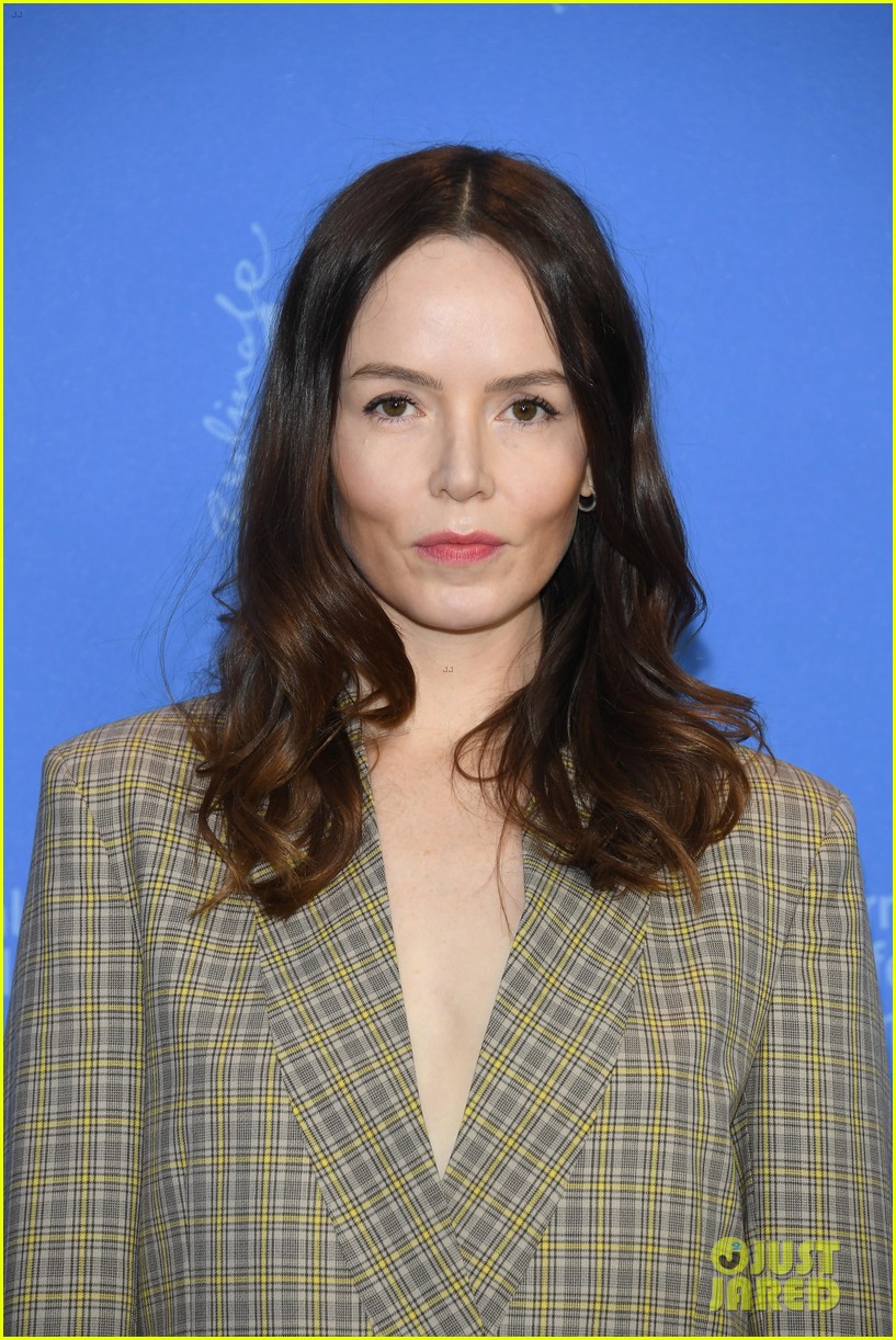 'Profile' Movie Plays Out Entirely On a Computer Screen Watch the