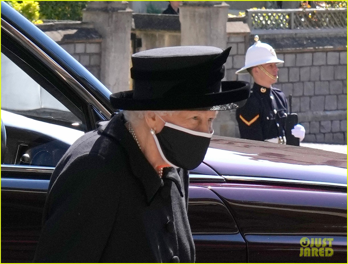 Queen Elizabeth Is Sitting Solo at Prince Philip's Funeral See Photos