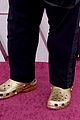 questlove wears gold crocs oscars 2021 02