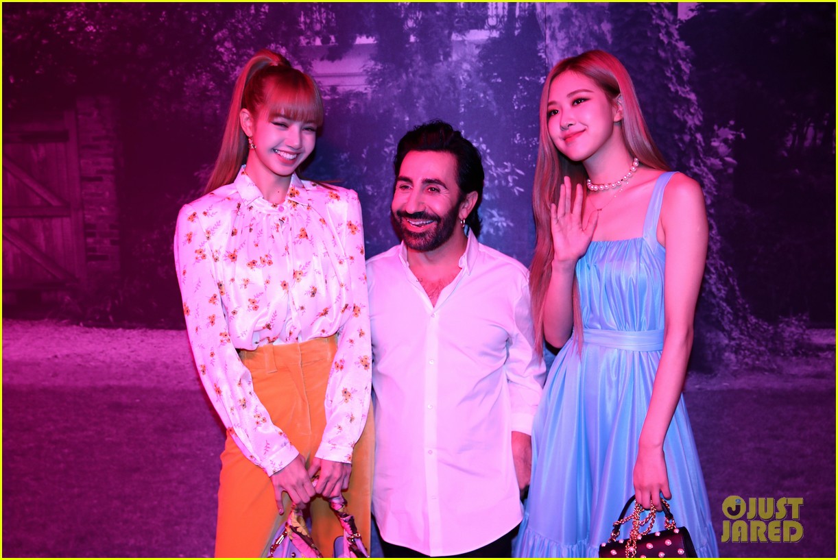 BLACKPINK's Rosé Celebrates 10 Million TikTok Followers With 'WAP