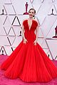 amanda seyfried wows in red at oscars 2021 01