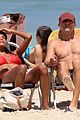 vincent cassel ripped abs day at the beach 24