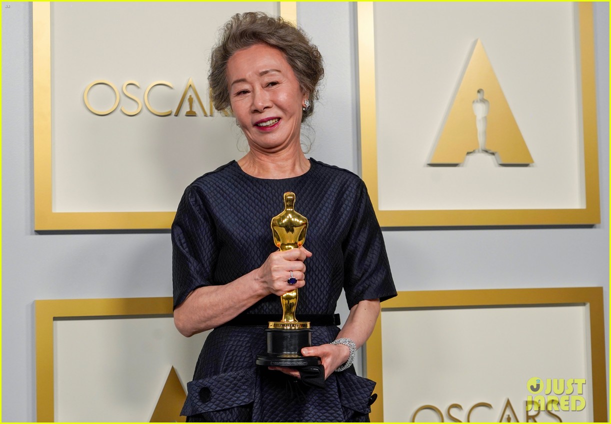 'Minari' Star Youn Yuhjung Makes History as First Asian Woman to Win