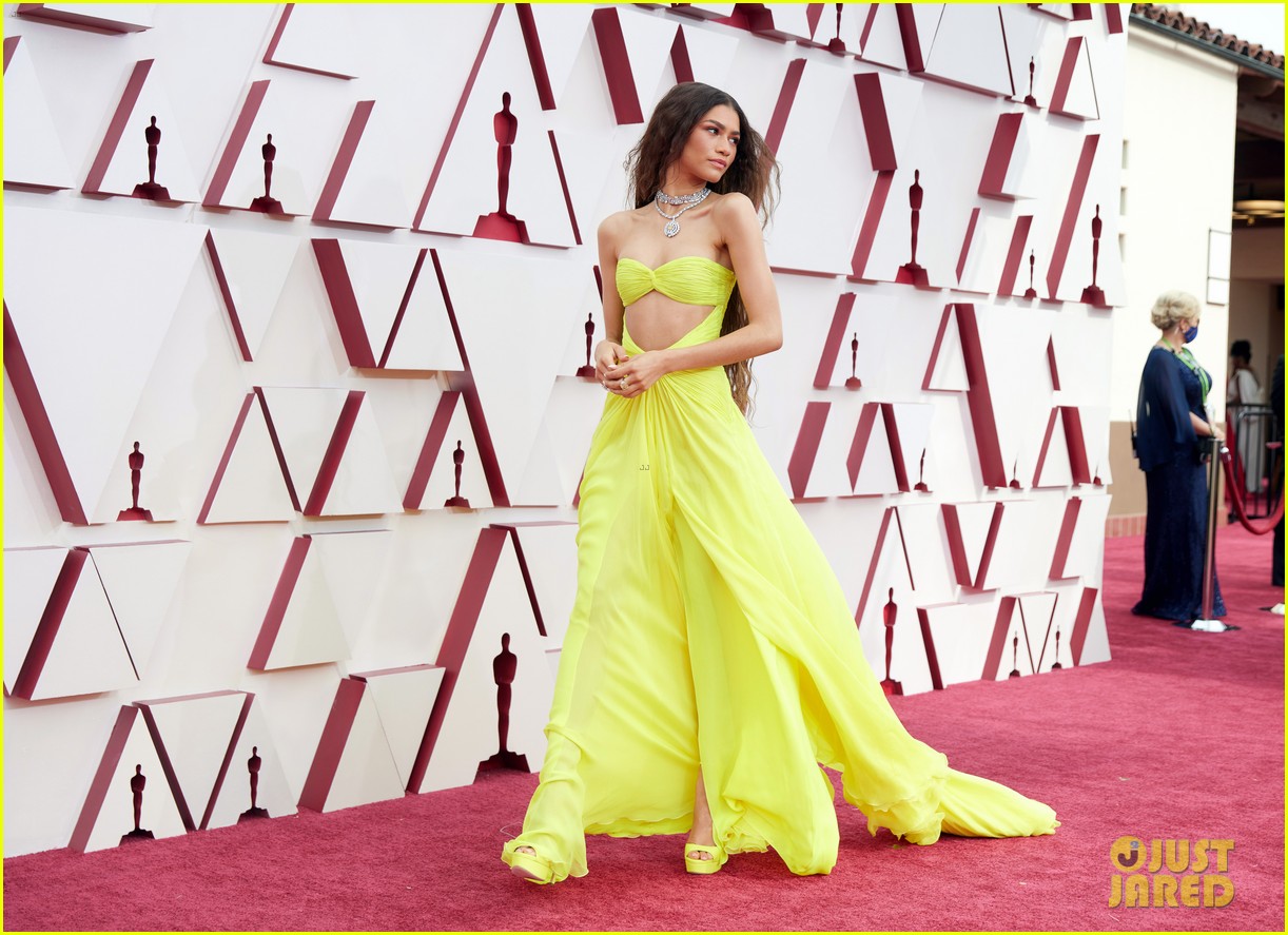 Photo: zendaya oscars 2021 wears mask 29 | Photo 4548165 | Just Jared