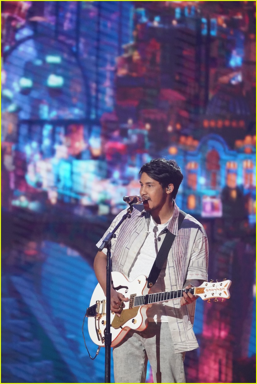 'American Idol' Contestant Arthur Gunn Explains Why He Dropped Out of