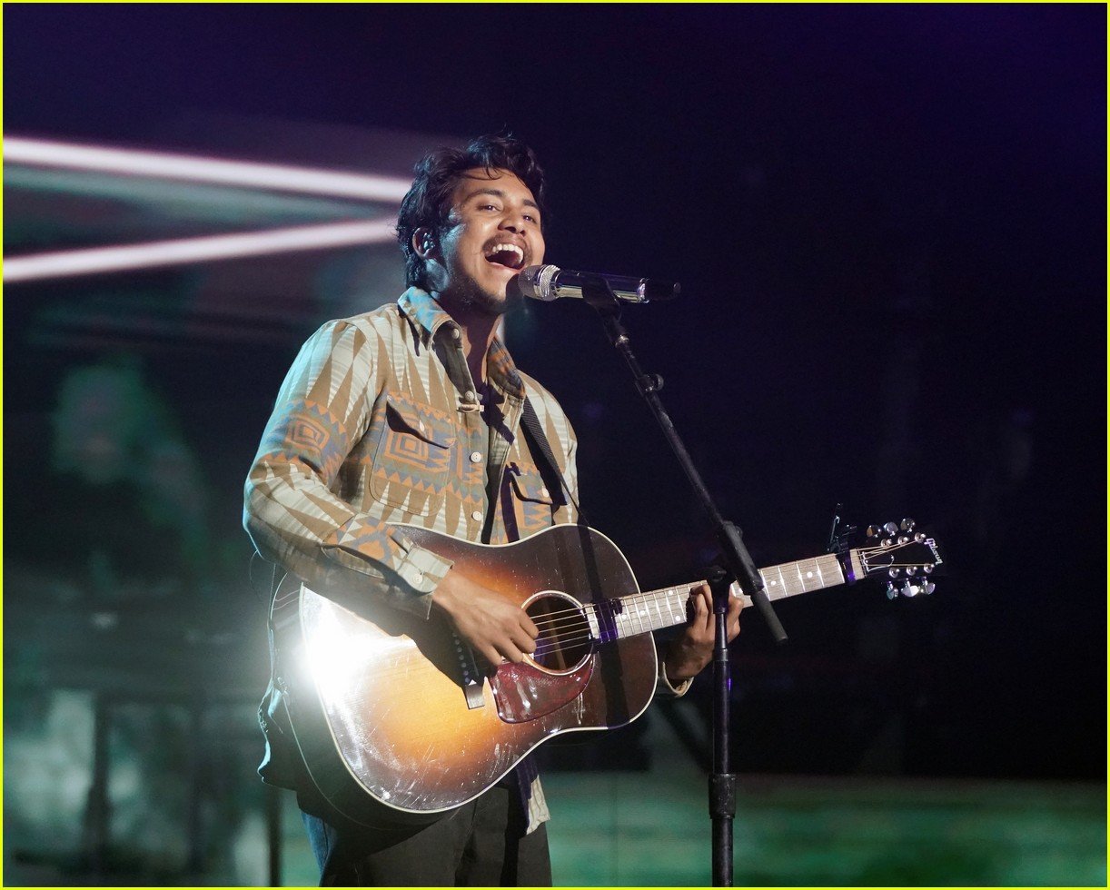American Idol's Arthur Gunn Abruptly Drops Out of Finale See His