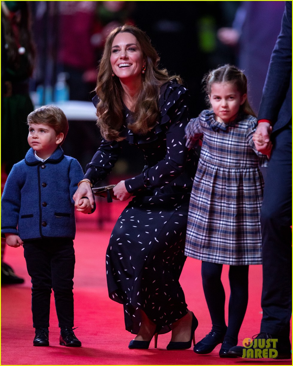 paritet mover Maori Kate Middleton Shares Adorable New Photo of Daughter Princess Charlotte  Ahead of Her Sixth Birthday!: Photo 4550911 | Celebrity Babies, Kate  Middleton, Prince William, Princess Charlotte Pictures | Just Jared