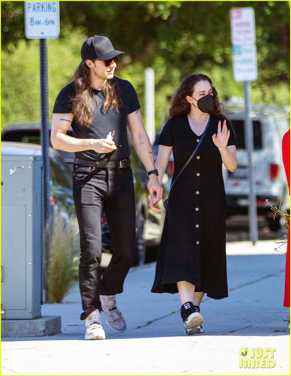 kat dennings shopping with andrew wk 094560392