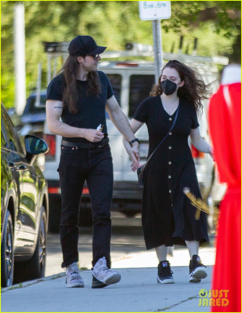 kat dennings shopping with andrew wk 274560410