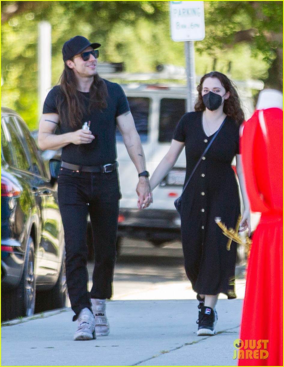kat dennings shopping with andrew wk 284560411