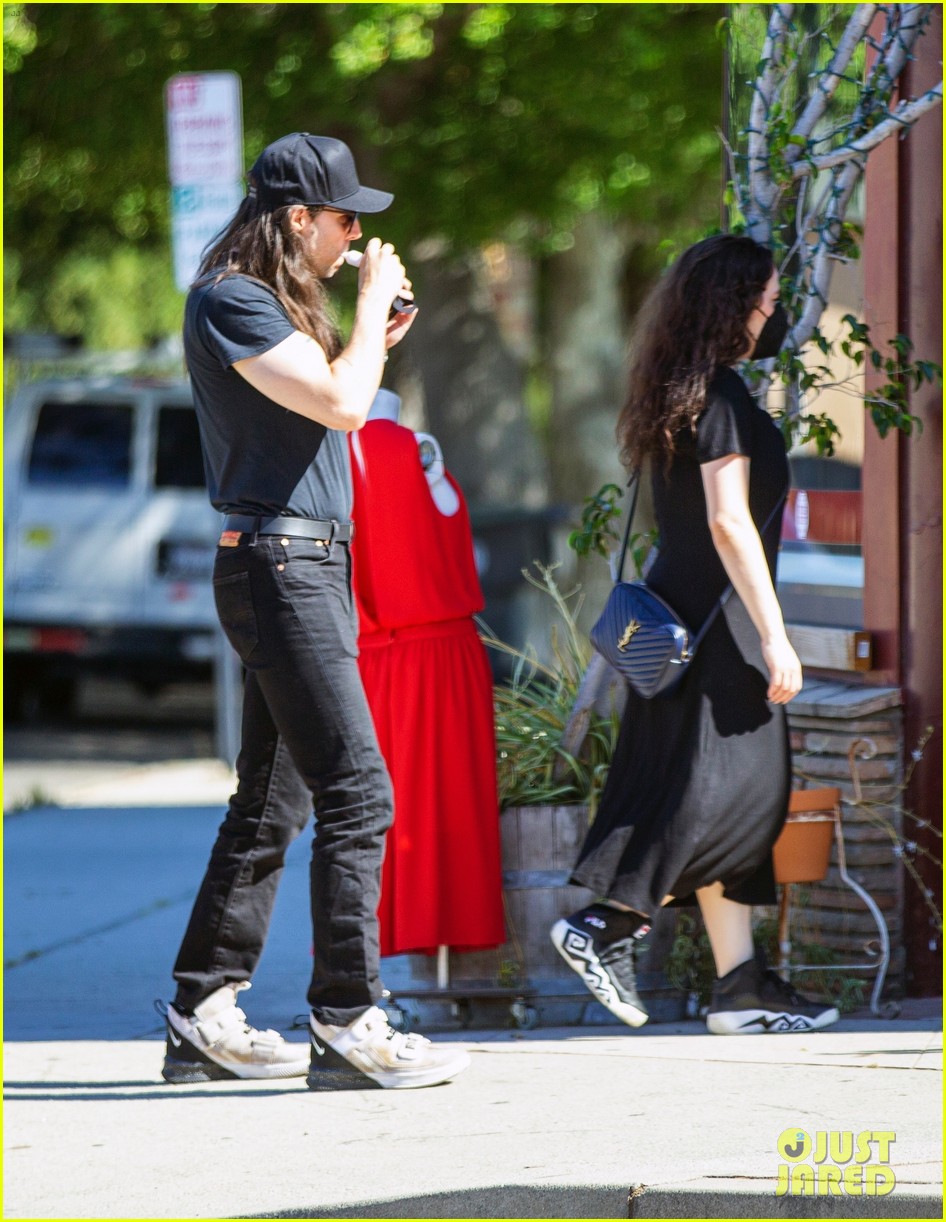 kat dennings shopping with andrew wk 384560421