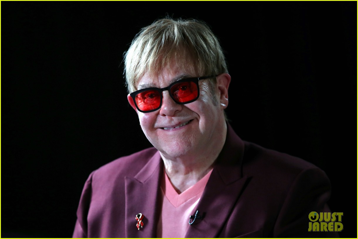 How Much Is Elton John Worth? Net Worth Revealed! Photo 4554851