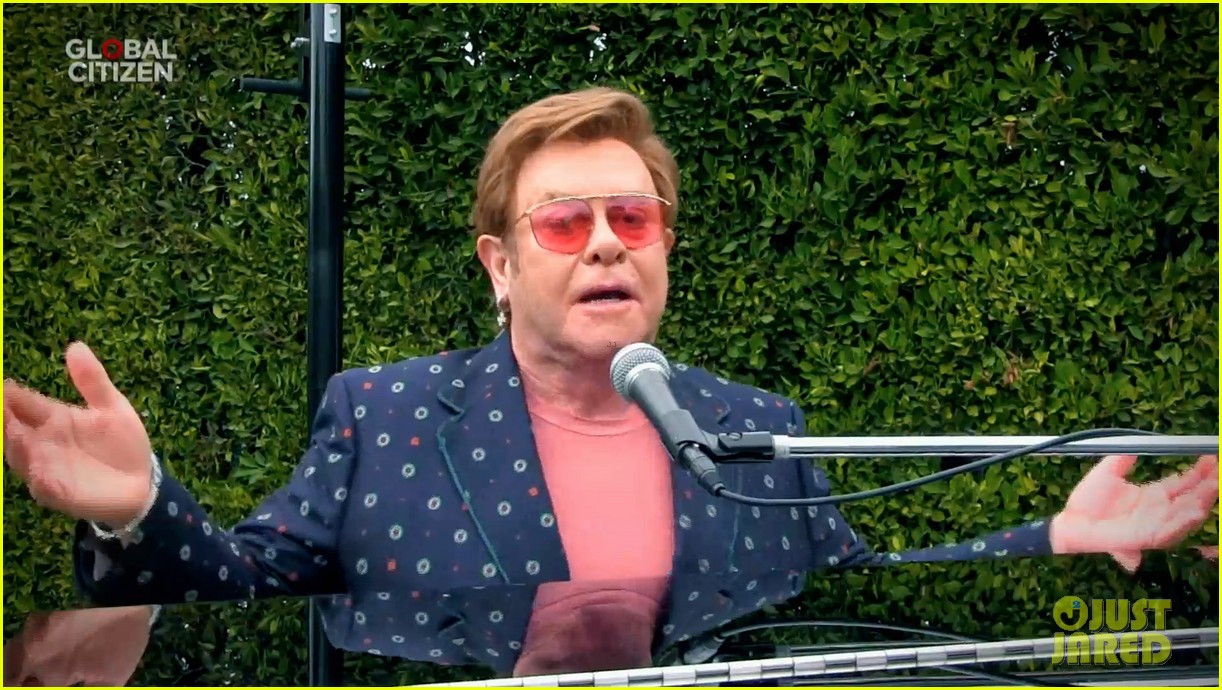 How Much Is Elton John Worth? Net Worth Revealed! Photo 4554867
