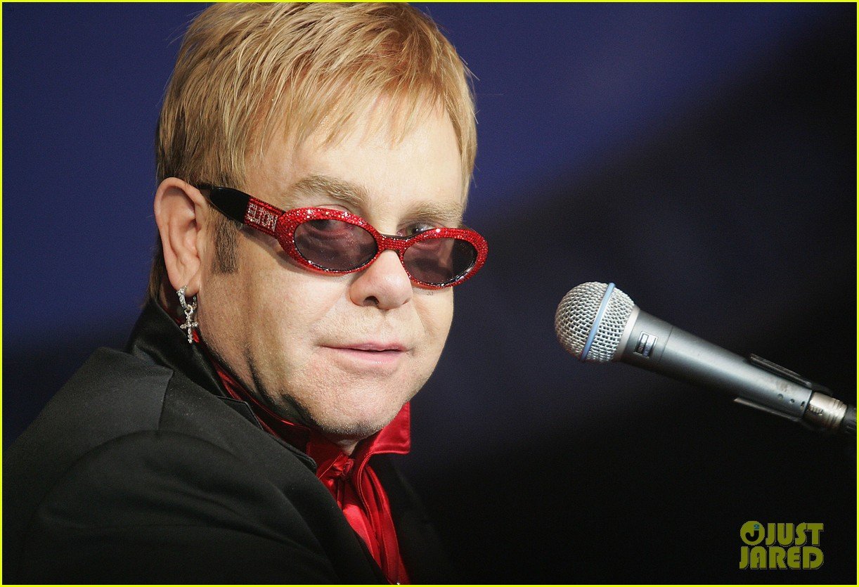 How Much Is Elton John Worth? Net Worth Revealed! Photo 4554869