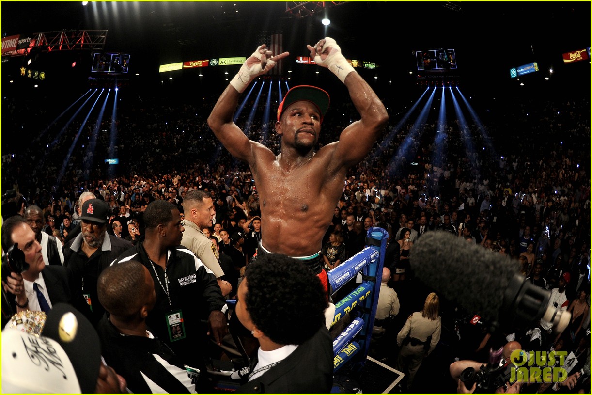 How Much Is Floyd Mayweather Worth? Net Worth Revealed! Photo 4551042