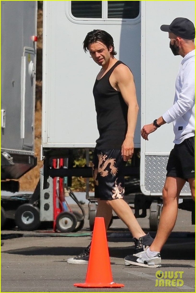 Photo: lily james getting in and out of hair makeup pam tommy 08