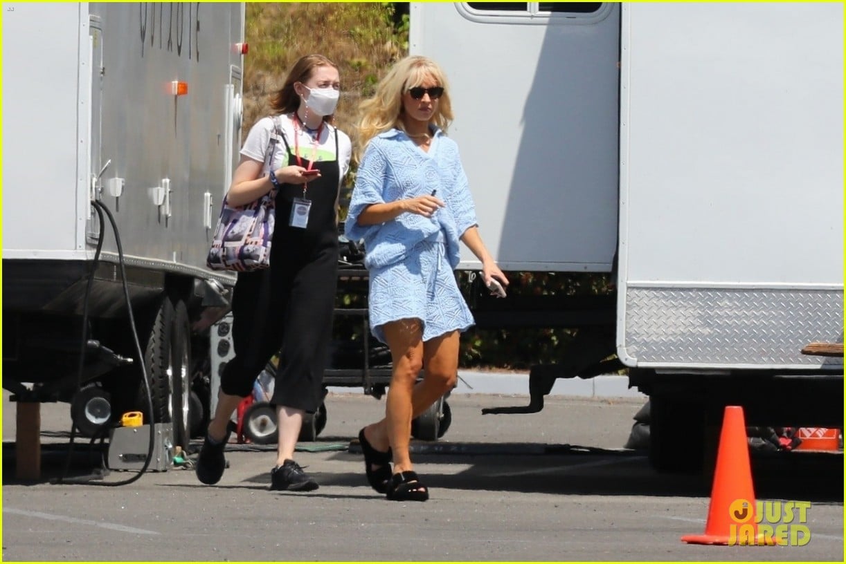 Lily James Spotted Getting Out of Hair & Makeup on 'Pam & Tommy' Set Photo 4561784 Sebastian