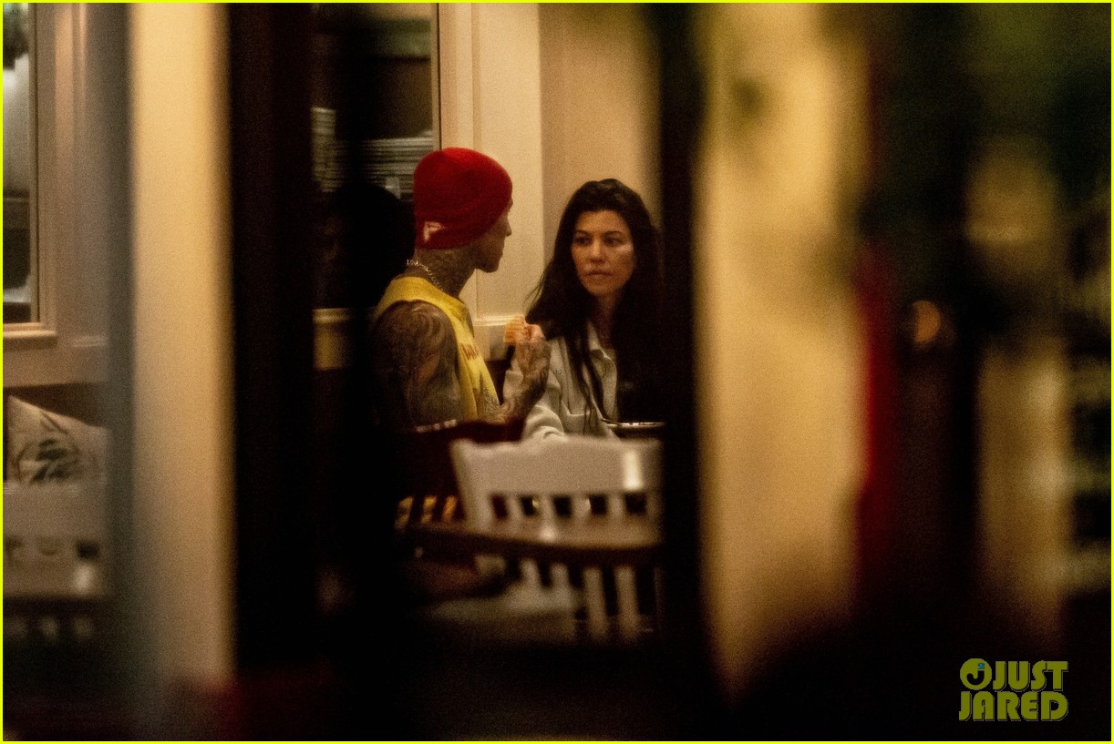 Kourtney Kardashian & Travis Barker Spotted On a PDAFilled Dinner Date